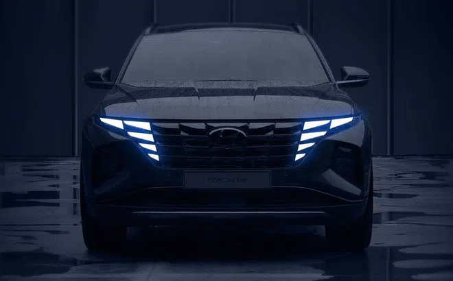 Hyundai Tucson 2021 nhá hàng đầu xe lẫn nội thất hiện đại
