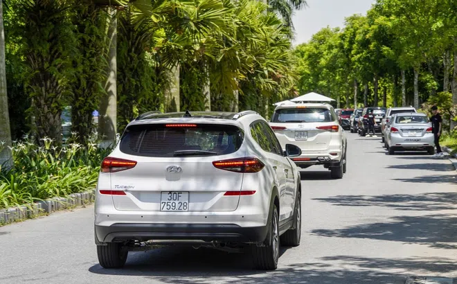 Giá tính lệ phí trước bạ xe Mazda, Hyundai, Peugeot giảm tới trăm triệu đồng