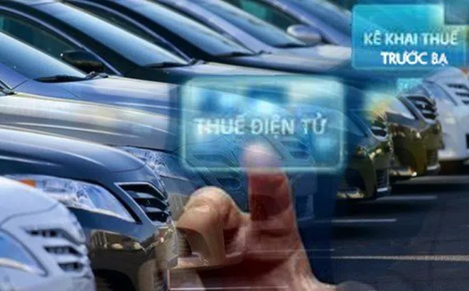 Người dân có thể đóng lệ phí trước bạ ô tô, xe máy tại nhà từ nay