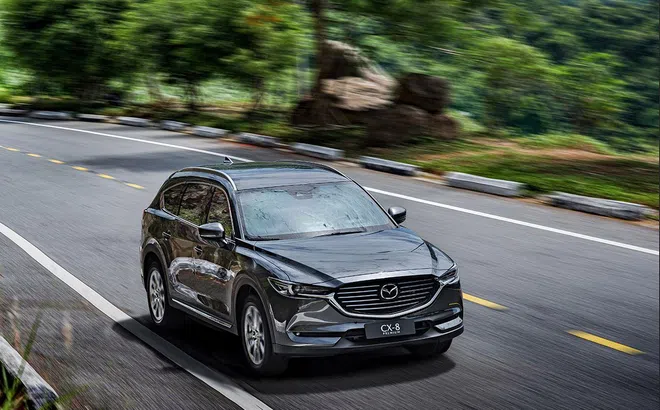 Phân khúc SUV 7 chỗ tháng 08/2020: Mazda CX-8 thăng hạng nhờ ưu đãi khủng