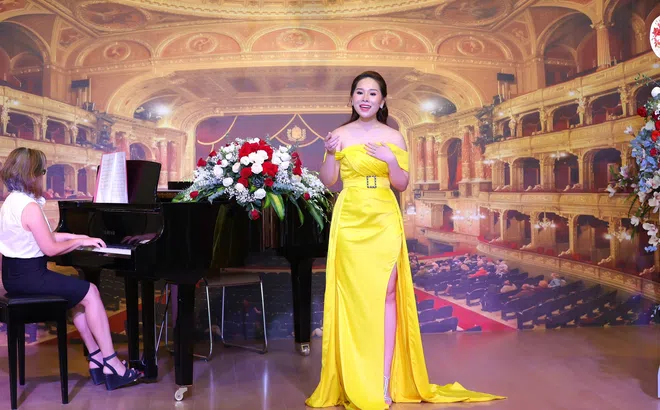 Ca sĩ Bùi Thuỳ Linh: “Làm ca sĩ phải có nền tảng tốt mới đi được đường dài”