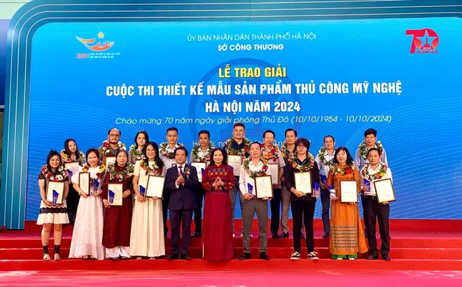 Vinh danh 90 tác phẩm đạt giải Thiết kế mẫu sản phẩm thủ công mỹ nghệ Hà Nội năm 2024