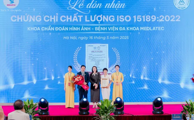 Bệnh viện Đa khoa MEDLATEC vinh dự đón nhận chứng chỉ chất lượng ISO 15189:2022