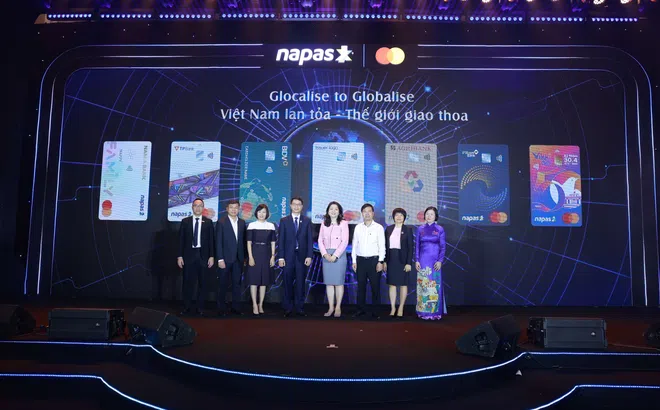 Mastercard và NAPAS chính thức phát hành thẻ đồng thương hiệu đầu tiên cùng 6 ngân hàng Việt Nam