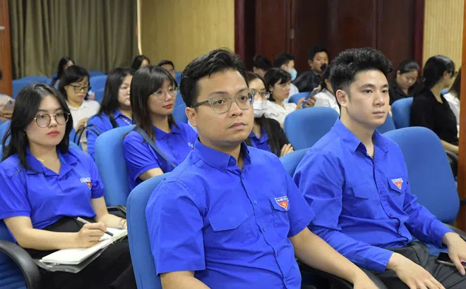 “Bình dân học AI”: Hướng tới mục tiêu đào tạo miễn phí cho 2 triệu thanh niên Việt Nam trong giai đoạn 2025 – 2026