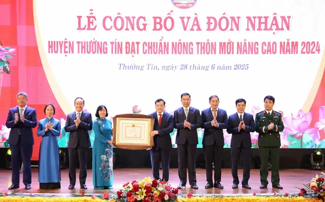 Hà Nội: Huyện Thường Tín đón nhận Quyết định đạt chuẩn nông thôn mới nâng cao