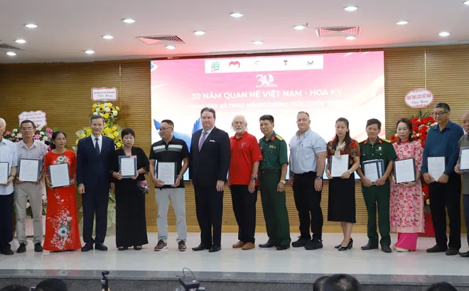 Tiếp nhận hơn 200 bộ hồ sơ, dữ liệu chứng tích chiến tranh từ Hoa Kỳ