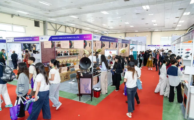 IEAE 2025 – “Bữa tiệc công nghệ” quy tụ hơn 260 doanh nghiệp điện tử và thiết bị thông minh