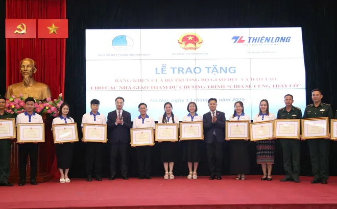 80 tấm gương nhà giáo tiêu biểu được tôn vinh – Lan tỏa tinh thần “Chia sẻ cùng thầy cô” năm 2025