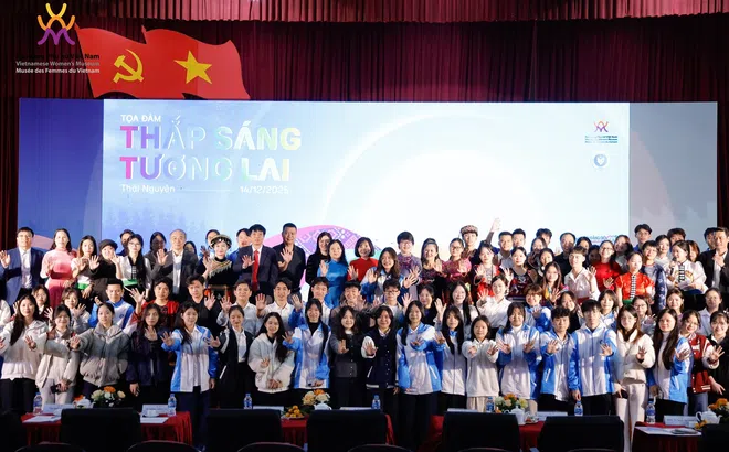 Tọa đàm “Thắp sáng tương lai” góp phần thúc đẩy bình đẳng giới trong môi trường giáo dục