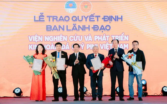 Ra mắt Viện Nghiên cứu và Phát triển Kim hoàn Đá quý PINI Việt Nam