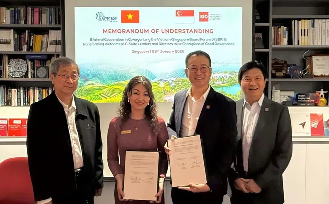 VIETSTAR và SID ký thoả thuận đồng tổ chức Diễn đàn Quản trị Cấp cao Việt Nam – Singapore và mở rộng các lĩnh vực hợp tác
