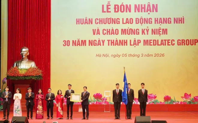 Medlatec đón nhận Huân chương Lao động hạng Nhì, đánh dấu 30 năm phát triển