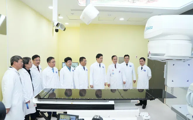 Công nghệ xạ trị mới tại Bệnh viện K giúp rút ngắn thời gian điều trị còn 2 – 3 phút