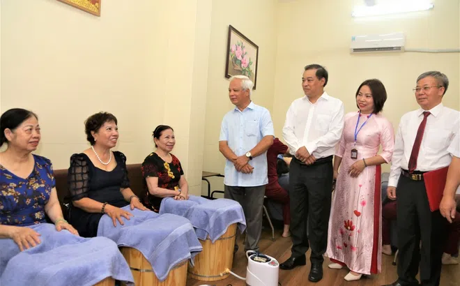 Hà Nội thí điểm mô hình chăm sóc người cao tuổi ban ngày tại phường Đống Đa