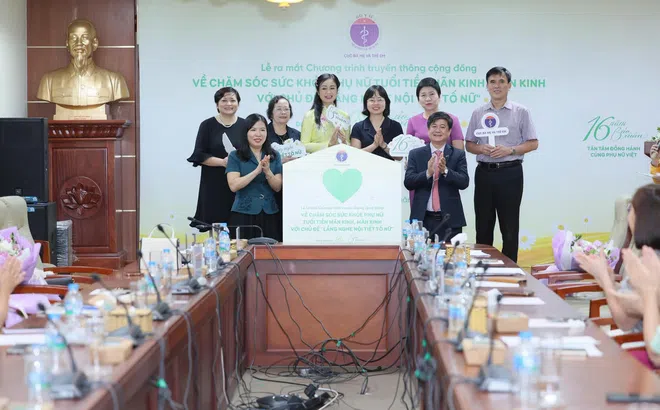 Chăm sóc sức khỏe phụ nữ tuổi trung niên từ những thay đổi nội tiết tố