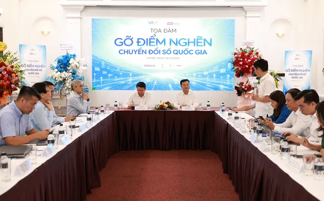 Tháo gỡ điểm nghẽn để chuyển đổi số tạo giá trị cho người dân, doanh nghiệp