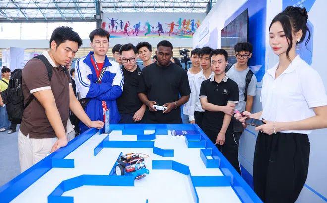 Hơn 1.000 sinh viên Hà Nội trải nghiệm 4 công nghệ lõi tại SIC Tech Day 2026