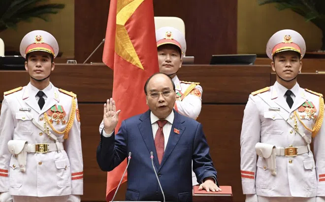 Chủ tịch Nước  Nguyễn Xuân Phúc tuyên thệ nhậm chức trước Quốc hội