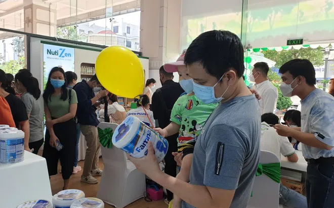 Khai trương chuỗi Ngôi Nhà Dinh Dưỡng, Nutifood trao tận tay khách hàng giải pháp dinh dưỡng của các chuyên gia