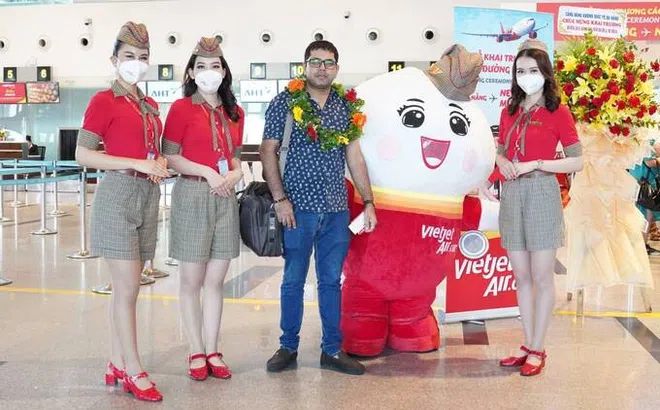 Lợi nhuận công ty mẹ đạt hơn 900 tỉ đồng, Vietjet đi đầu mở mạng bay quốc tế, thúc đẩy du lịch, đầu tư