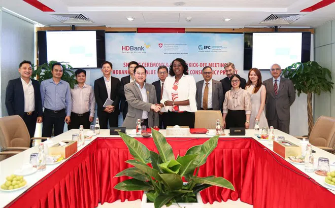 HDBank và IFC thỏa thuận hợp tác tư vấn nâng tầm và mở rộng hoạt động tài trợ chuỗi