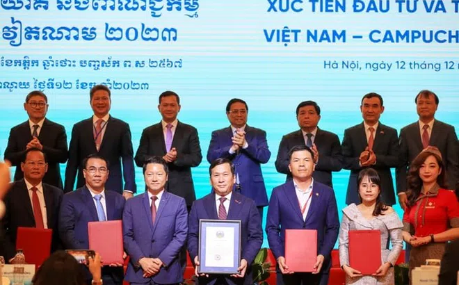 Vietjet khai trương đường bay thẳng Hà Nội - Siem Reap