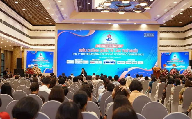 Vinamilk đồng hành cùng Hội nghị khoa học Điều dưỡng Quốc tế lần thứ nhất - CLB Điều dưỡng trưởng Việt Nam
