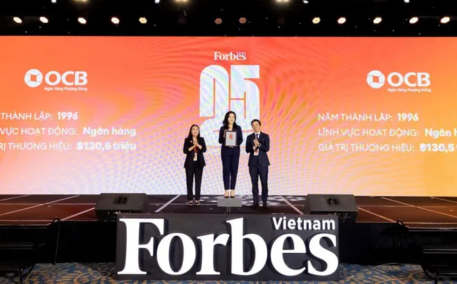 OCB được vinh danh vào top thương hiệu niêm yết dẫn đầu năm 2024