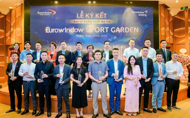 Eurowindow Holding “bắt tay” 21 đại lý phân phối dự án Eurowindow Sport Garden