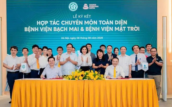 Sun Group mở rộng hệ sinh thái dịch vụ y tế, hợp tác chuyên môn cùng Bệnh viện Bạch Mai