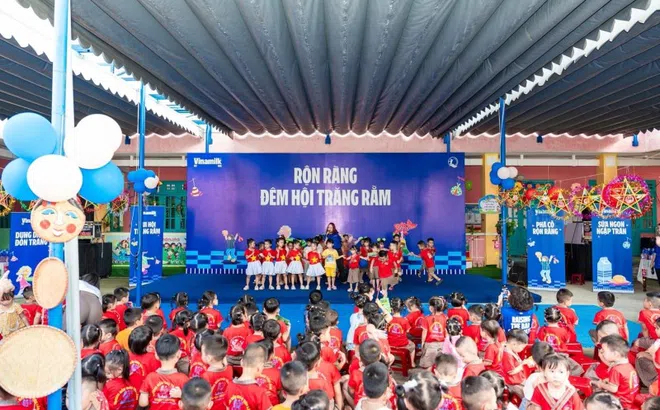 Vinamilk thắp sáng mùa trăng, gửi trọn yêu thương đến trẻ em Việt