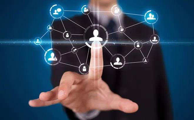 Con người là "tài sản" hay "món nợ"?