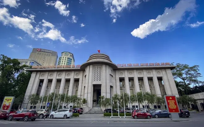 NHNN chính thức tăng 1% một loạt lãi suất điều hành