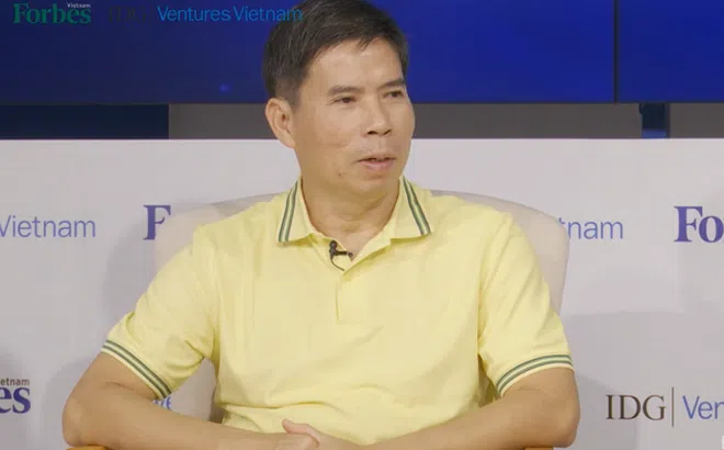 Dự báo thị trường khó khăn, Thế Giới Di Động của đại gia Nguyễn Đức Tài ngừng mở mới tất cả các chuỗi cửa hàng, cắt giảm mọi thứ lãng phí