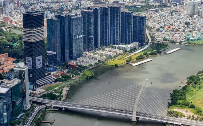 Bất động sản 2025: Hà Nội bứt phá, TP HCM chật vật với nguồn cung hạn chế và giá nhà tăng vọt