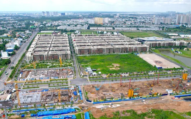 Thị trường địa ốc TP.HCM: Nguồn cung hạn chế, giá nhà vẫn 'tăng đều'
