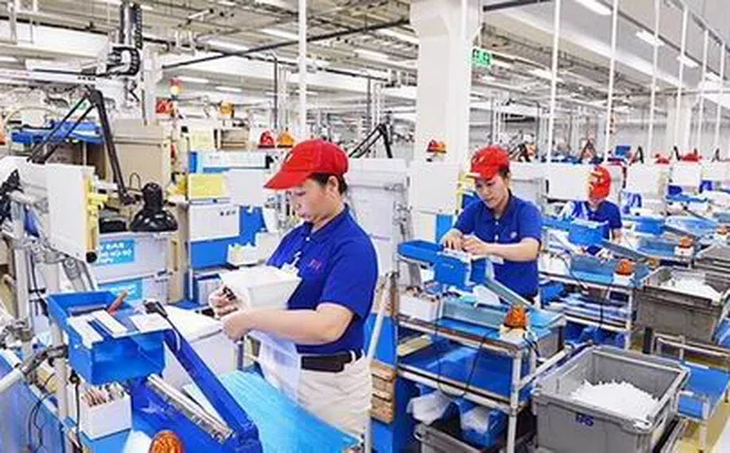 Chính phủ quy định về hỗ trợ người lao động, người sử dụng lao động gặp khó khăn do dịch COVID-19