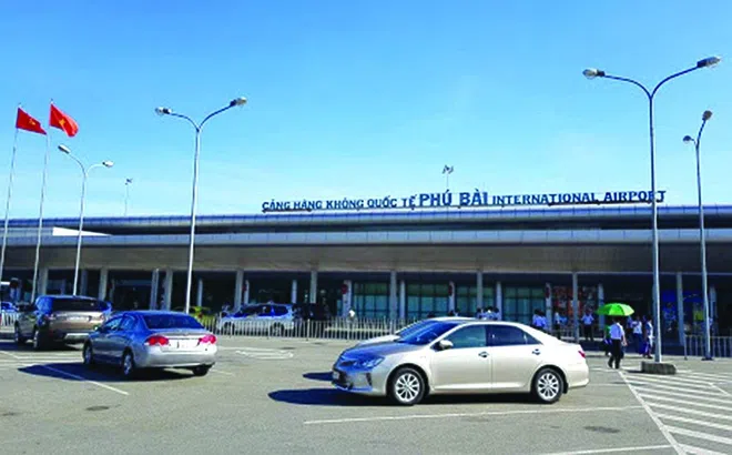 Bắt Chánh văn phòng Cảng hàng không quốc tế Phú Bài vì tham ô 5 tỉ đồng