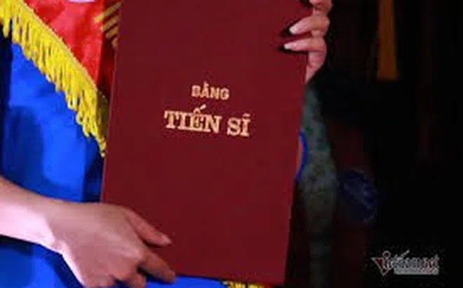 Tiêu chuẩn trở thành tiến sĩ được quy định tại Thông tư 18 cởi mở hơn