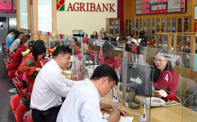 Agribank ủng hộ 300 tỷ đồng hoạt động phòng, chống dịch