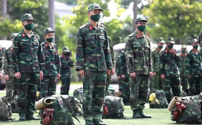 1.000 quân nhân chuẩn bị vào Nam chống dịch