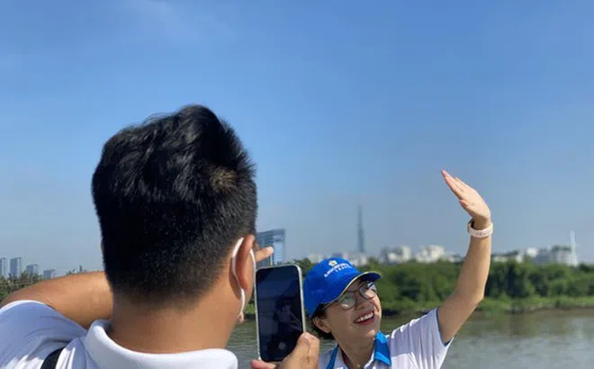 TPHCM tổ chức tour đường thủy đầu tiên sau thời gian tạm “đóng băng”