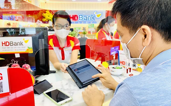 Quản lý chi phí xăng dầu hiệu quả với thẻ tín dụng chuyên biệt hạn mức đến 3 tỷ đồng