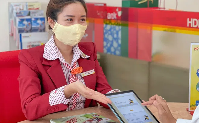 Mua bán ngoại tệ mọi lúc mọi nơi với ứng dụng Ngân hàng số