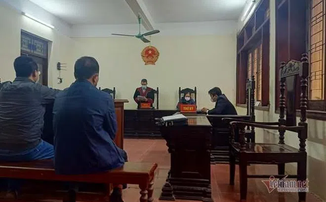 Thắng kiện cấp trên, nguyên giám đốc được bồi thường danh dự gần 15 triệu