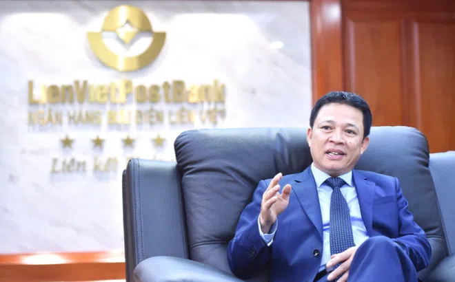 Tổng Giám đốc LienVietPostBank đăng ký mua 4,9 triệu cổ phiếu LPB phát hành thêm