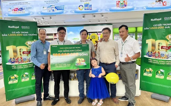 Hàng ngàn phụ huynh “săn” được học bổng Nutifood GrowPLUS+ cho con