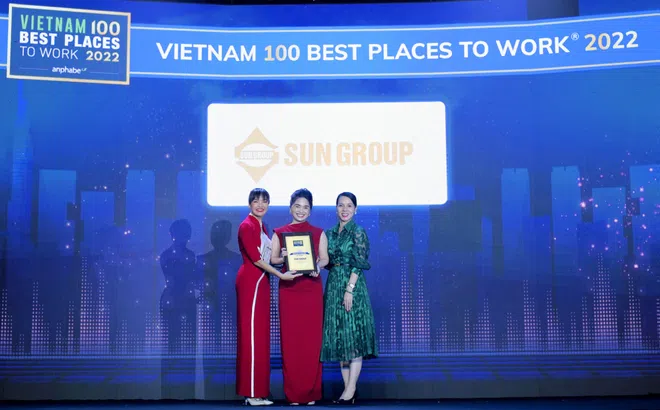 Sun Group được vinh danh trong “Top 2 doanh nghiệp ẩm thực & nghỉ dưỡng có môi trường làm việc tốt nhất 2022”.