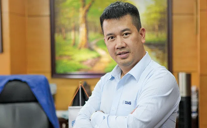 Chân dung ông Nguyễn Bá Hùng, Phó Chủ tịch Nhựa Đông Á - người cho doanh nghiệp vay 110 tỷ đồng để bổ sung vốn lưu động